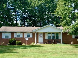 322 Red Fern Rd, Campbellsville, KY 42718