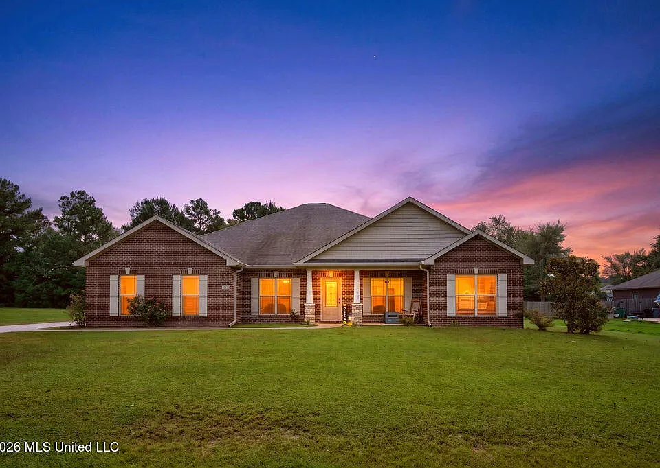 12112 Poplar Dr