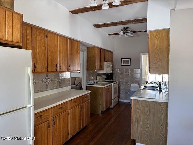 3rd image of 10246 Duanesburg Road