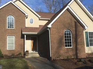 1204 Lakeview Pkwy, Locust Grove, VA 22508