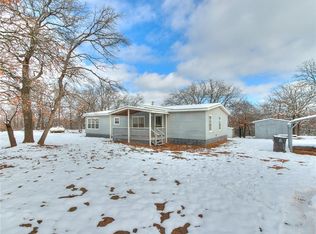101906 S 3303rd Rd, Harrah, OK 73045