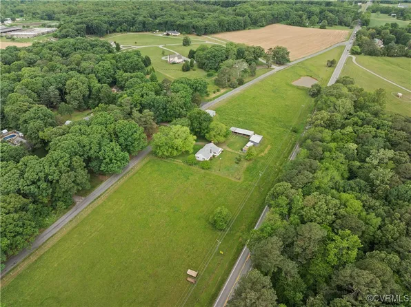 688 Three Chopt Rd, Manakin Sabot, VA 23103