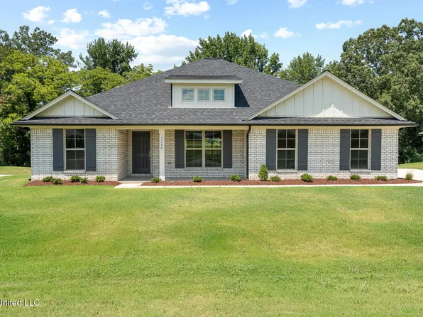 7755 Mary McCoy Dr, Horn Lake, MS 38637