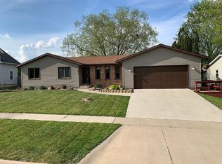 3615 Pearl Ln, Waterloo, IA 50702