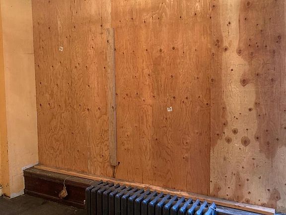 5th image of 5917 Old York Rd