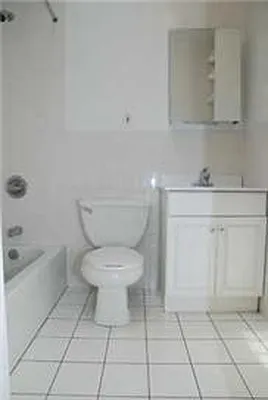 Rented by Buchbinder & Warren | media 14
