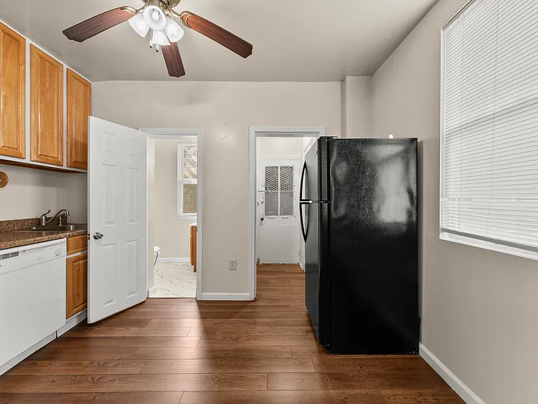 4215 Connecticut Ave #1W — Photo 9