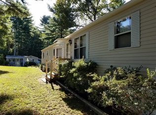 9 Nottingham Pl, Coventry, RI 02816