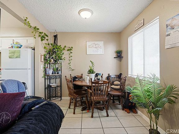 4th image of 1024 Bernard St