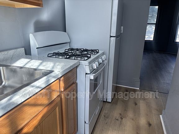 3rd image of 1534 3rd Ave SE #1