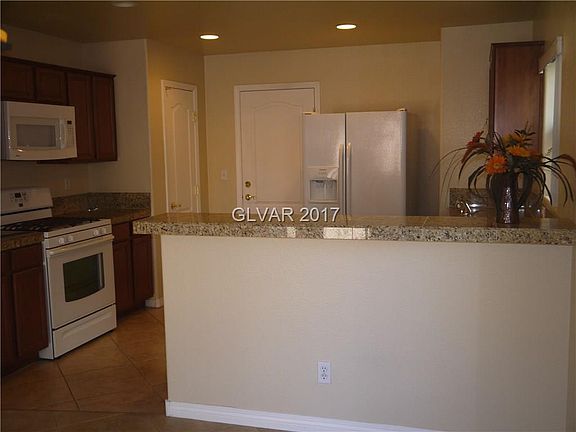 5th image of 1124 Autumn Grass St #0
