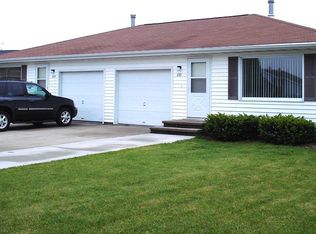 649 Trailsway Ln, Neenah, WI 54956