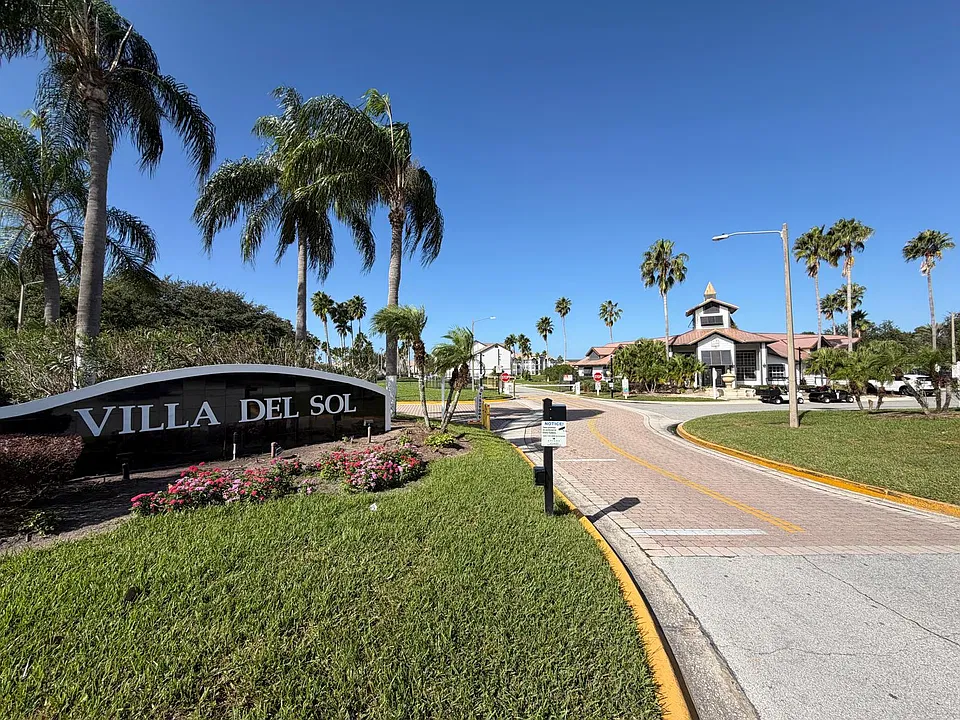 2209 Antigua Pl #823