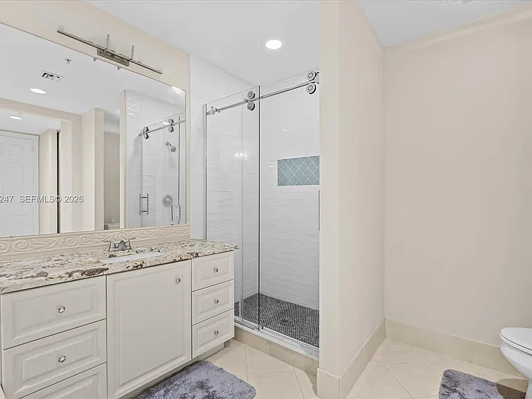 38 Harbour Isle Dr #104 — Photo 19
