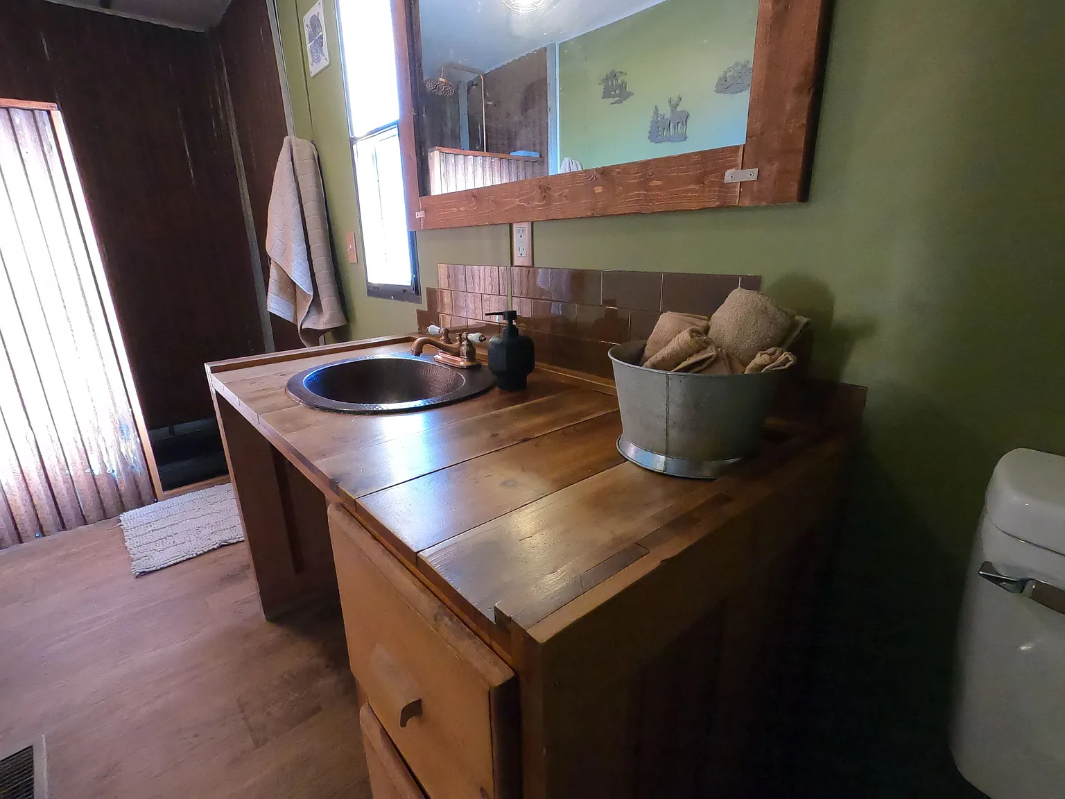 1 bed, 1.0 bath, 900 sqft, $1,599 — Photo 3