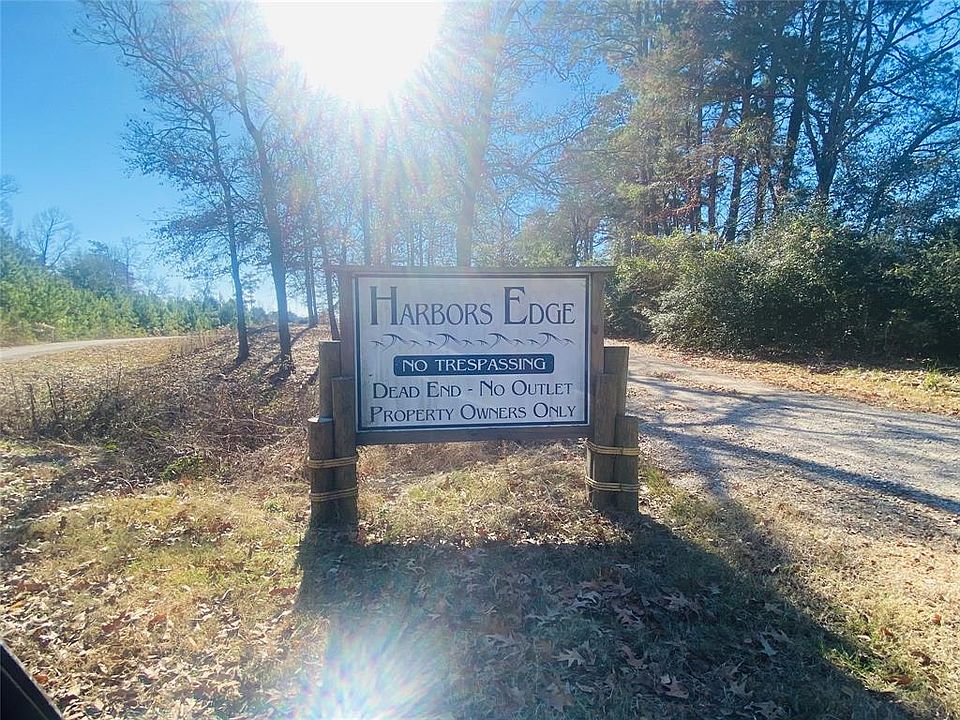 1st image of 401 Harbors Edge Ln