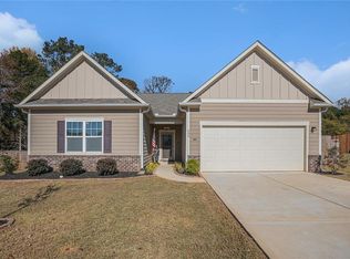 609 Bentwater Way, Hoschton, GA 30548