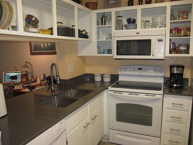 1st image of 5510 Lakeside Dr APT 107