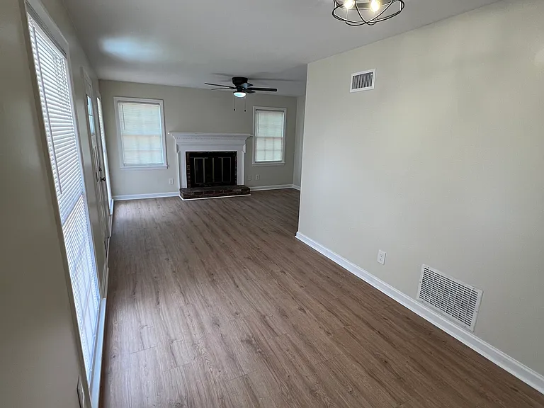 102 Juniper Cir — Photo 5