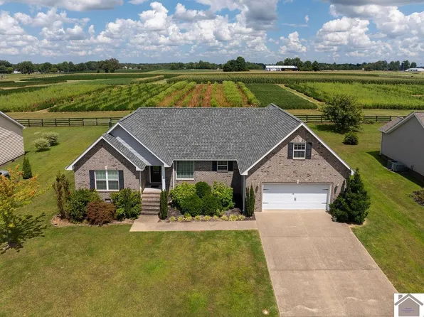 2246 Mitchell Dr, Murray, KY 42071