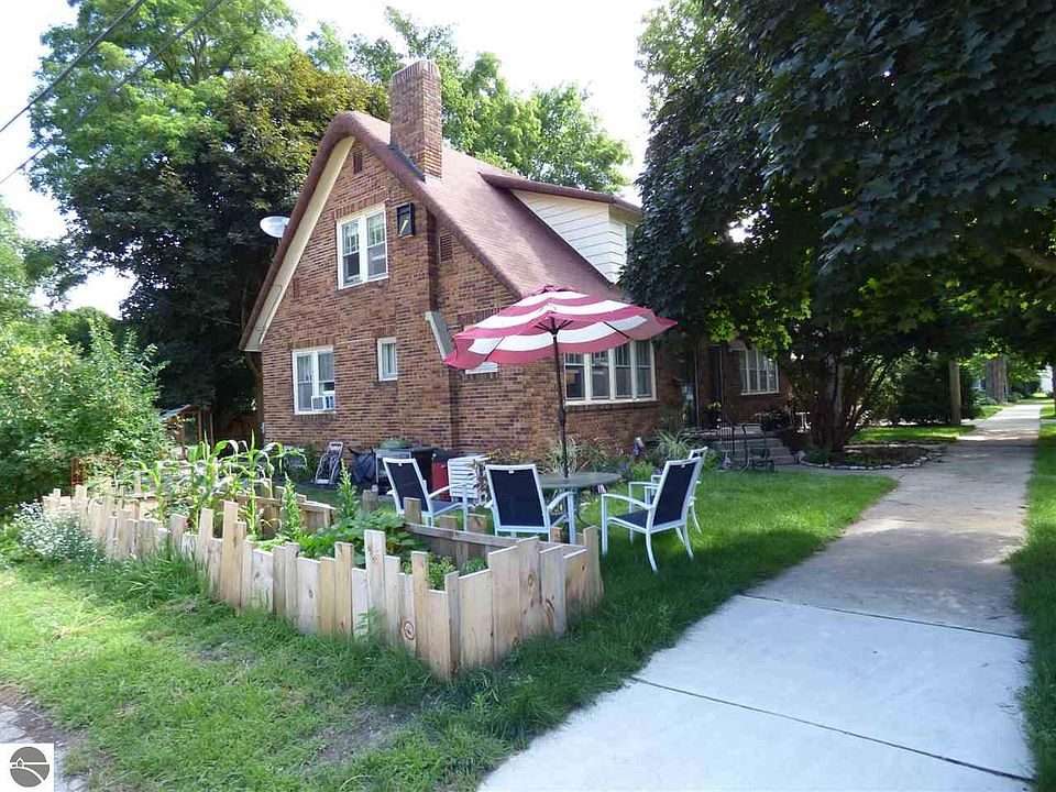 1st image of 1008 Jefferson Ave