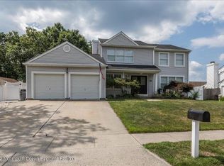 25 Deer Run Dr S, Barnegat, NJ 08005