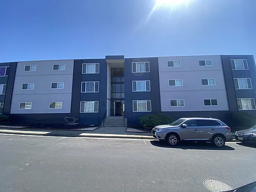 245 E. Market St. Photo 1