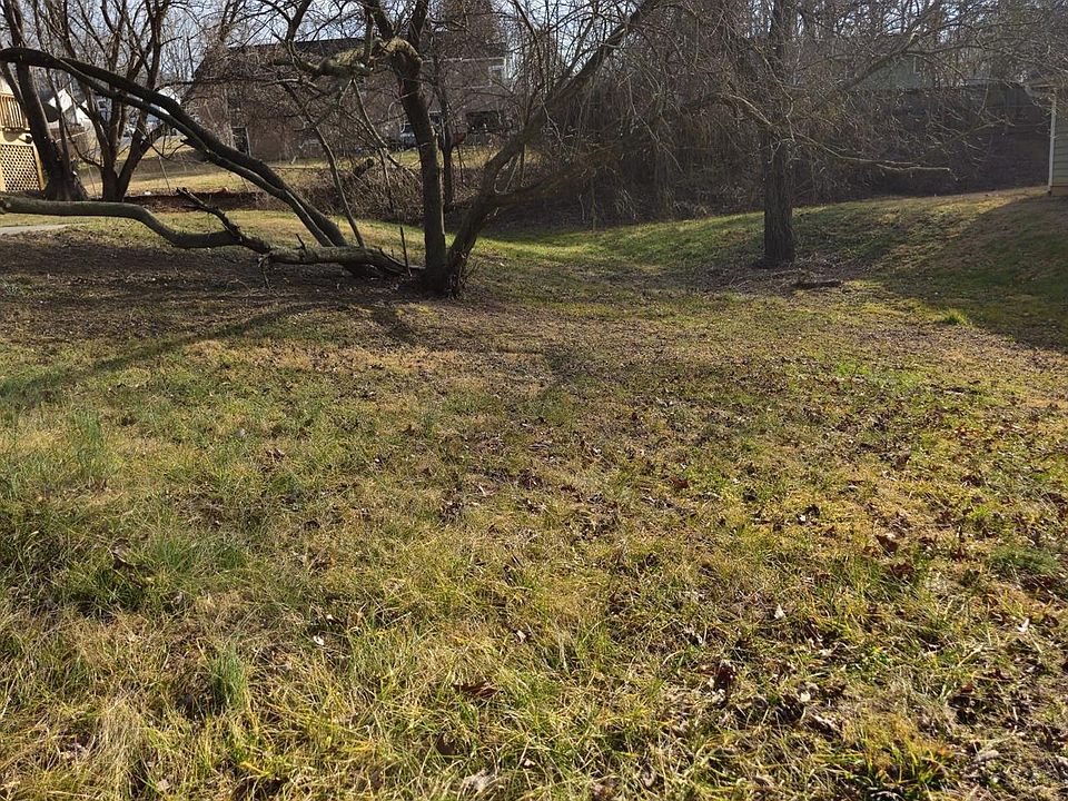 2nd image of 0 Lamar Ave