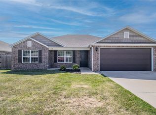 6106 SW Warrington Rd, Bentonville, AR 72712