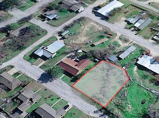 Crestview Ave, Comanche, TX 76442