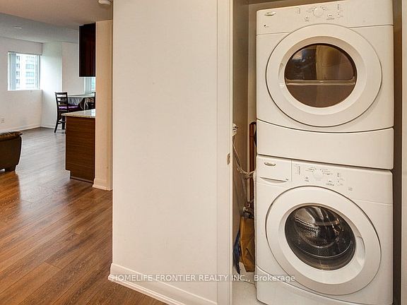 5th image of 5162 Yonge St #1709