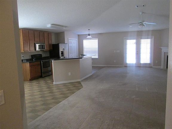 2nd image of 4821 Makenna Cir