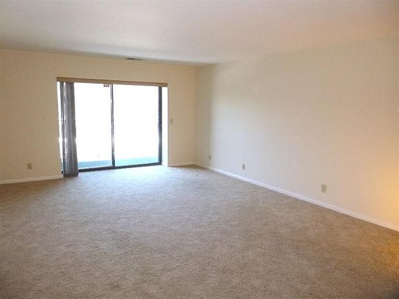 3rd image of 3004 Glenmore Ave Unit 111