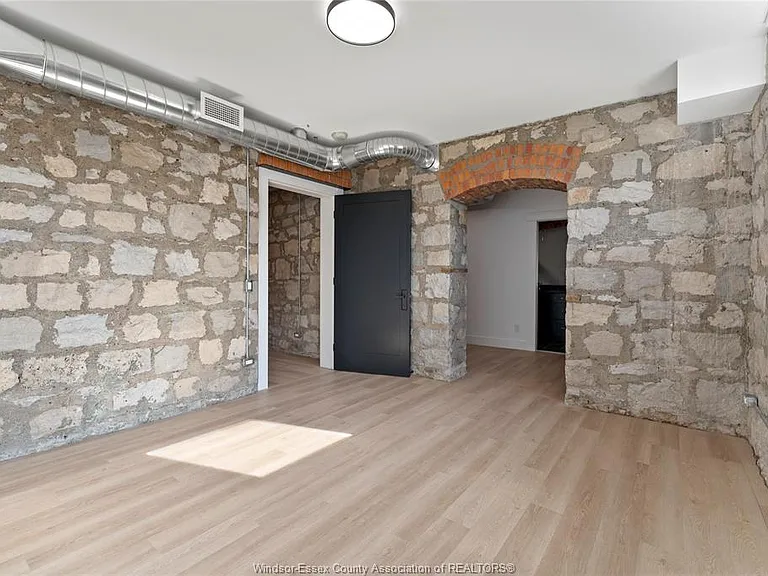 247 Brock St #102 — Photo 24