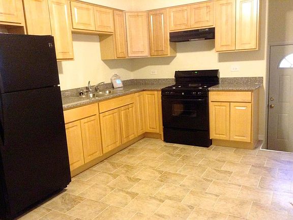 2nd image of 844 W Terrace Dr