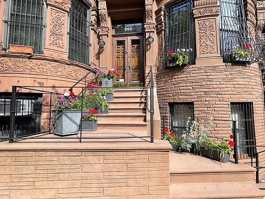 Sold by Compass | media 47