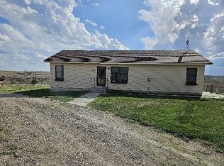 71497 Littlewound Rd, Trenton, NE 69044