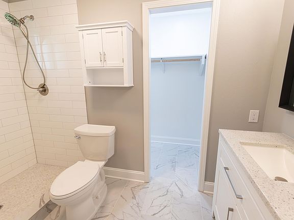 4th image of 3500 Glasscock Ave