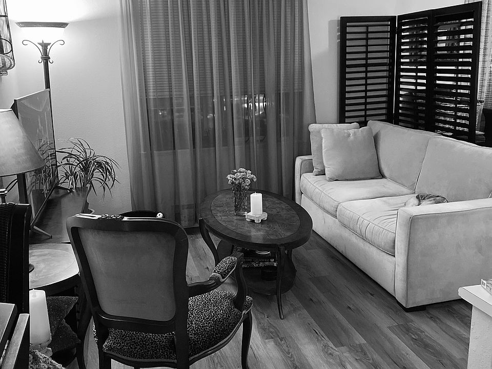 2nd image of 334 Wells Ave S #329