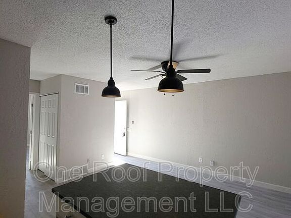 4th image of 1848 Glendale Ave