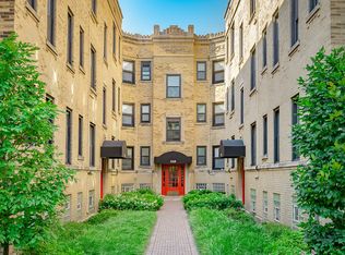 544-52 W. Briar Pl., Chicago, IL 60657