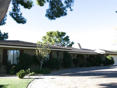 3095 El Camino Rd, Las Vegas, NV, 89146
