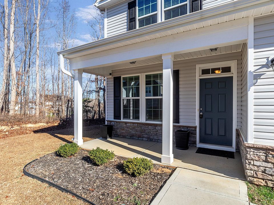 2nd image of 96 Nutmeg Ln