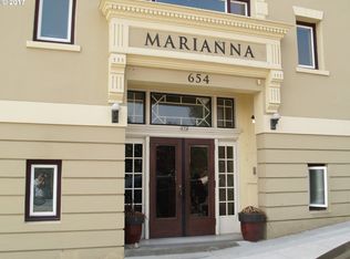 654 SW Grant St APT 203, Portland, OR 97201