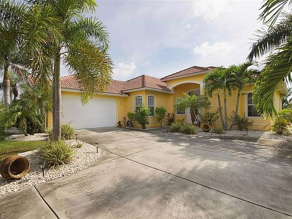 5th image of 4311 SW 25th Pl