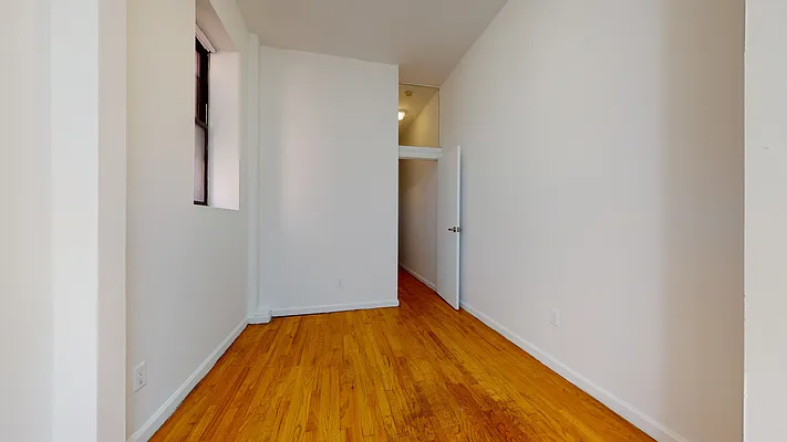 Rented by Bond New York | media 22