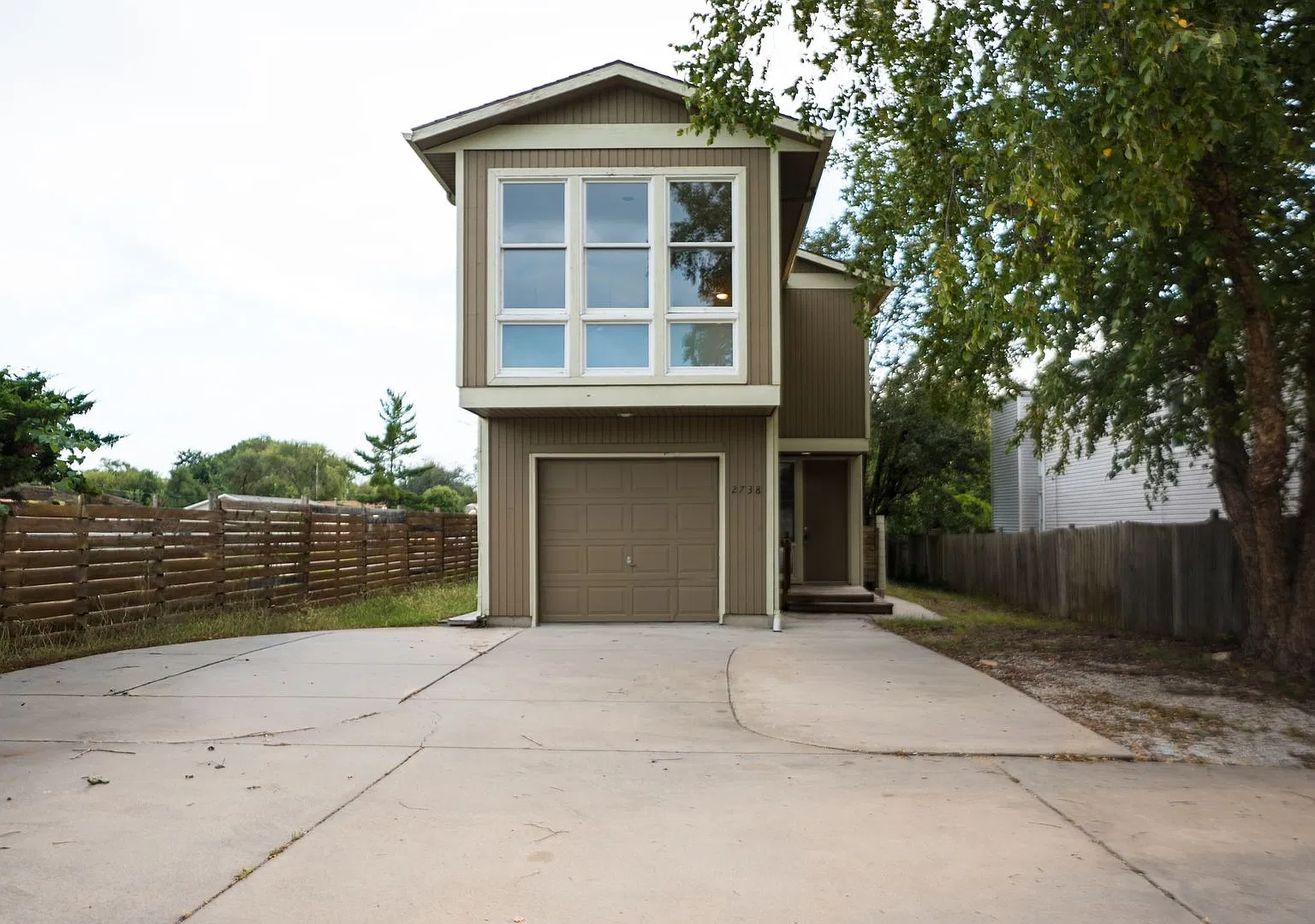 Coming Soon! Spacious 3-Bedroom, 3-Bath Home For Rent In Wichita! — Photo 1
