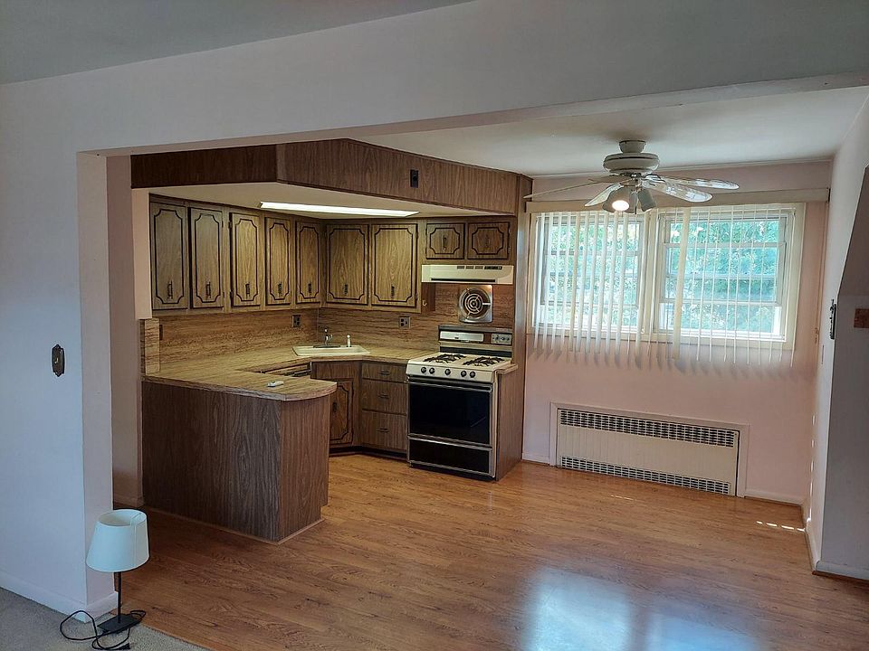 1st image of 56 Chapin Ave