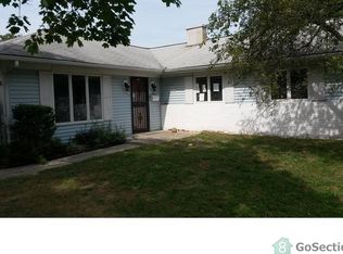 25 Stonehaven Ln, Willingboro, NJ 08046