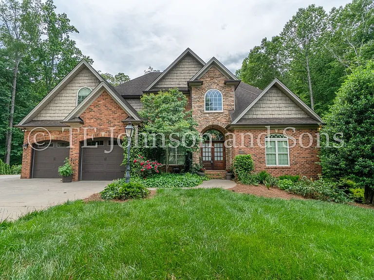 1112 Oakencroft Ct — Photo 59